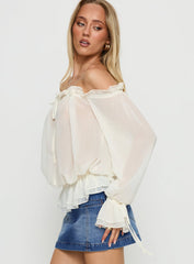 Madelina Frill Long Sleeve Top Cream